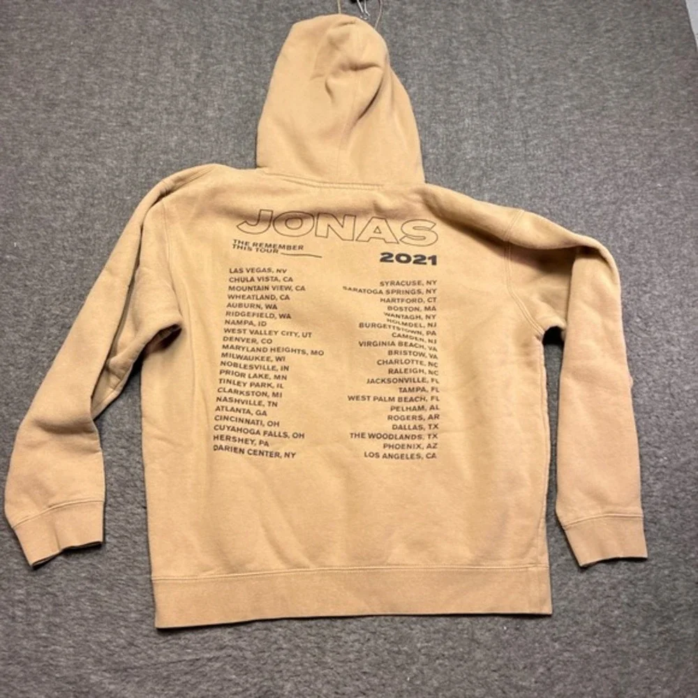 Jonas Brothers The Remember This Tour 2021 Hoodie Mens Large Tan Concert Graphic